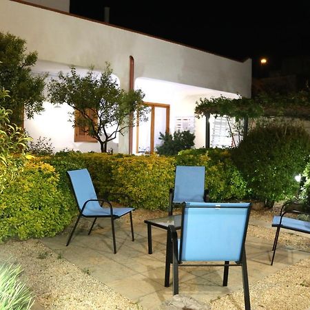 B&B Viro Campi Salentina Екстер'єр фото
