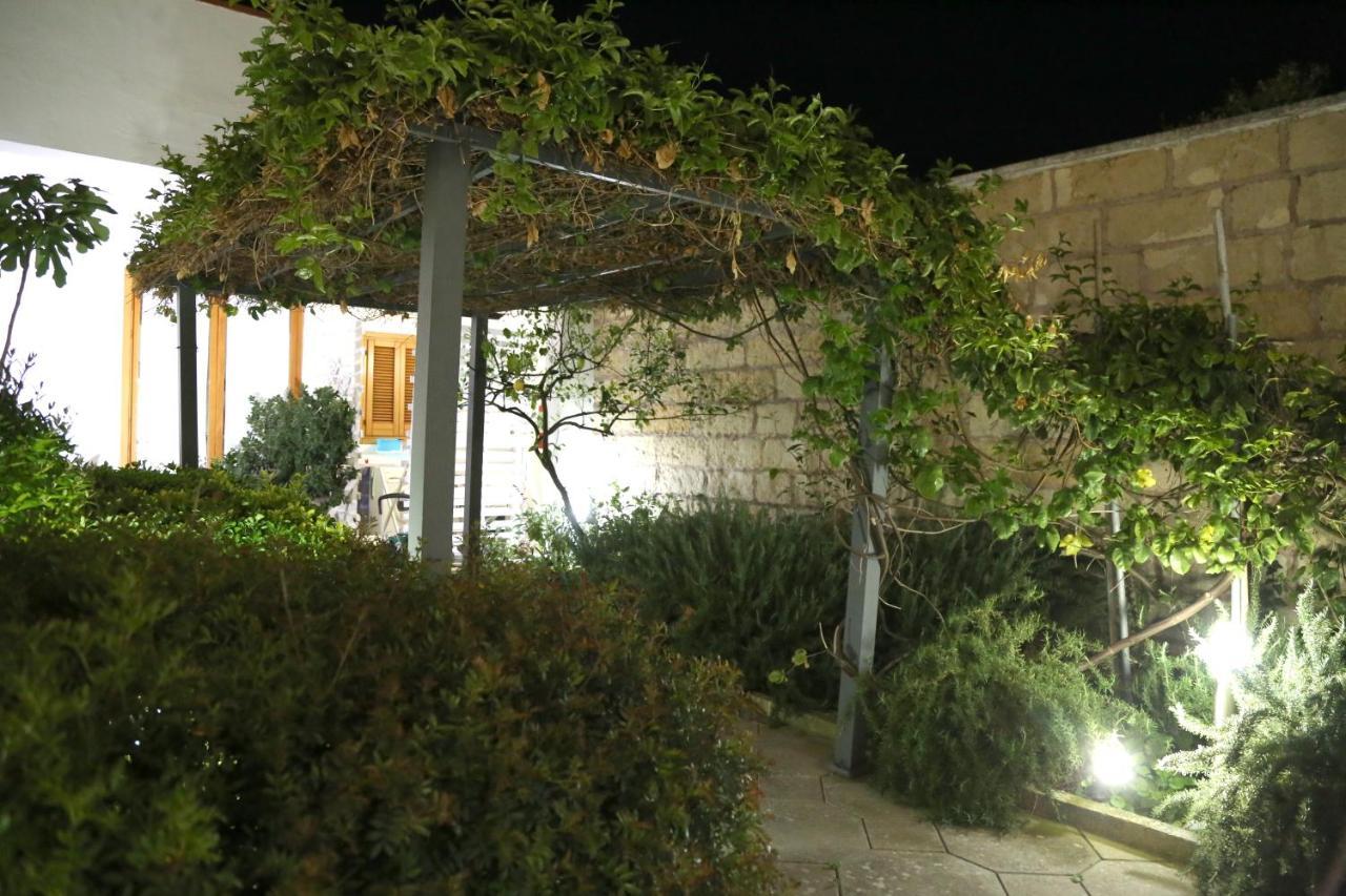 B&B Viro Campi Salentina Екстер'єр фото